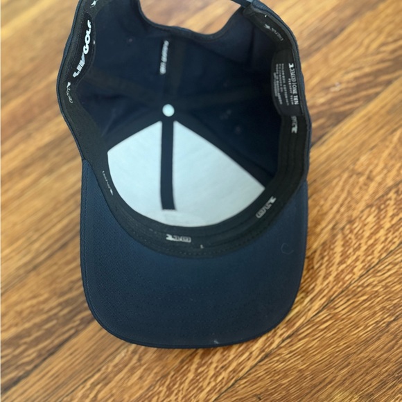 Navy LIV Golf Circle Logo Hat - Picture 4 of 4